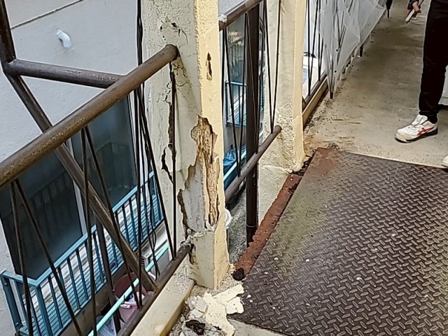 柱　ビフォー